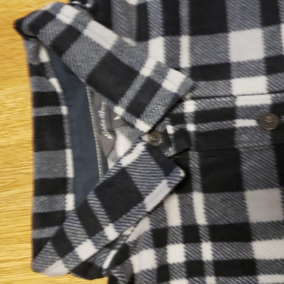 NWT Eddie Bauer black/white plaid microfleece XL shirt - Picture 3 of 3